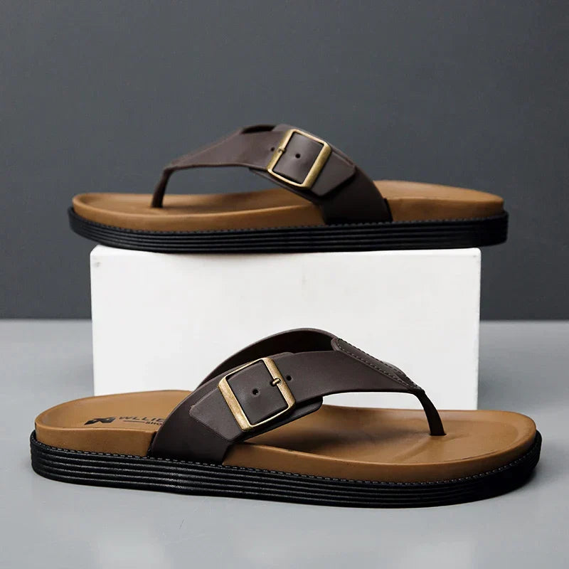 Veylor Toe-Post Thong Sandals | Women's Flat Leather-Look Sandals