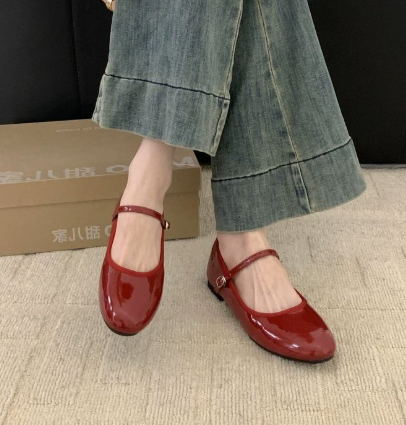 Coco Mary Jane Flats | Women's Patent Round-Toe Shoes