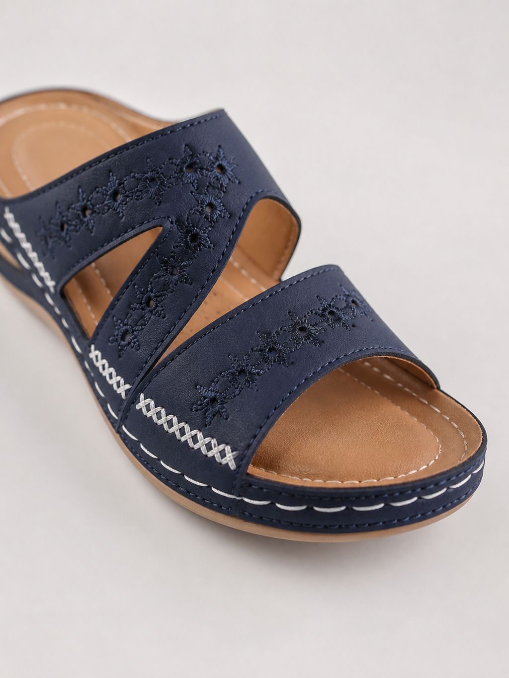 Calla Embroidered Slide Sandals | Women's Flat Slip-On Slides