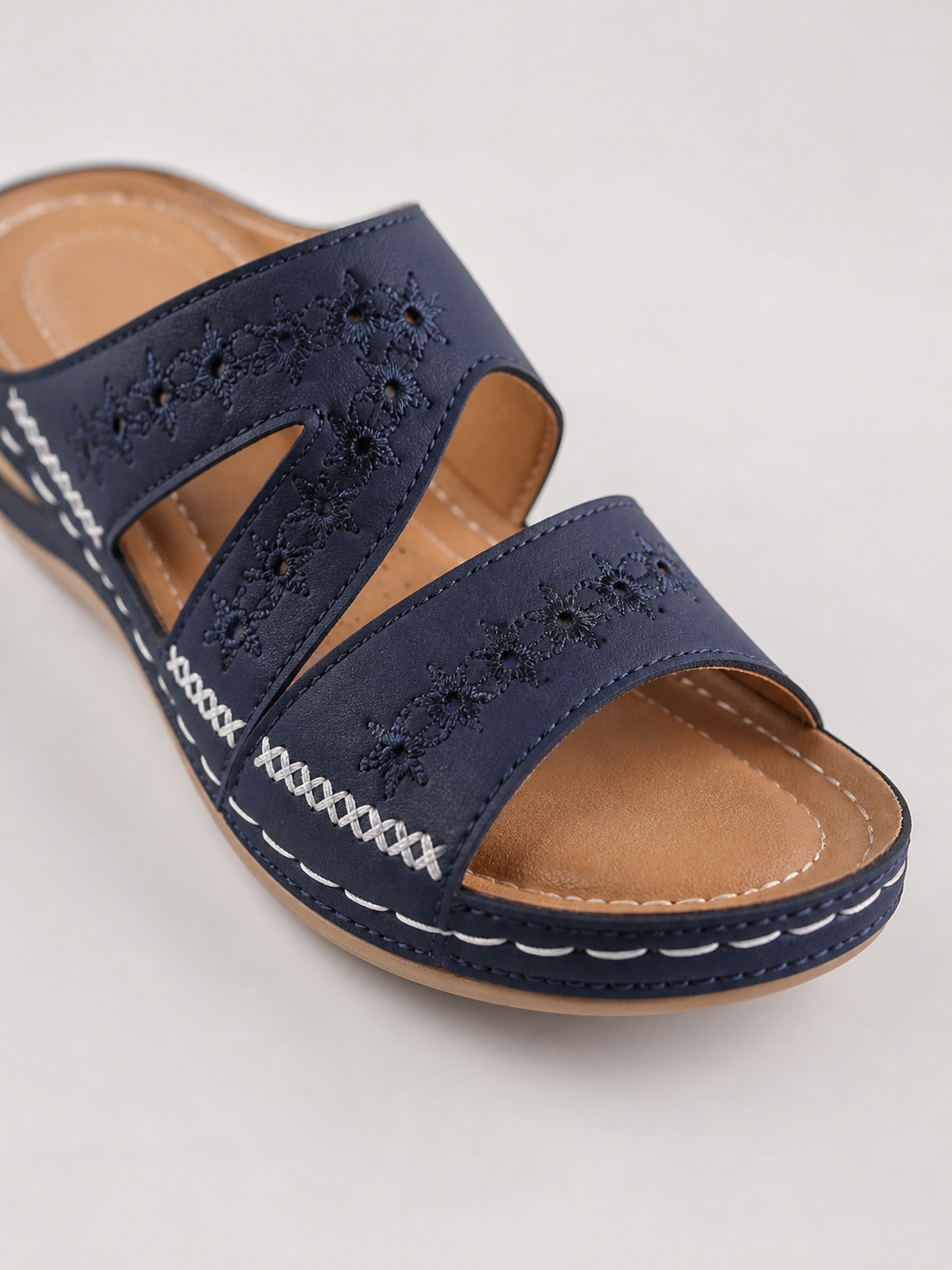 Calla Embroidered Slide Sandals | Women's Flat Slip-On Slides