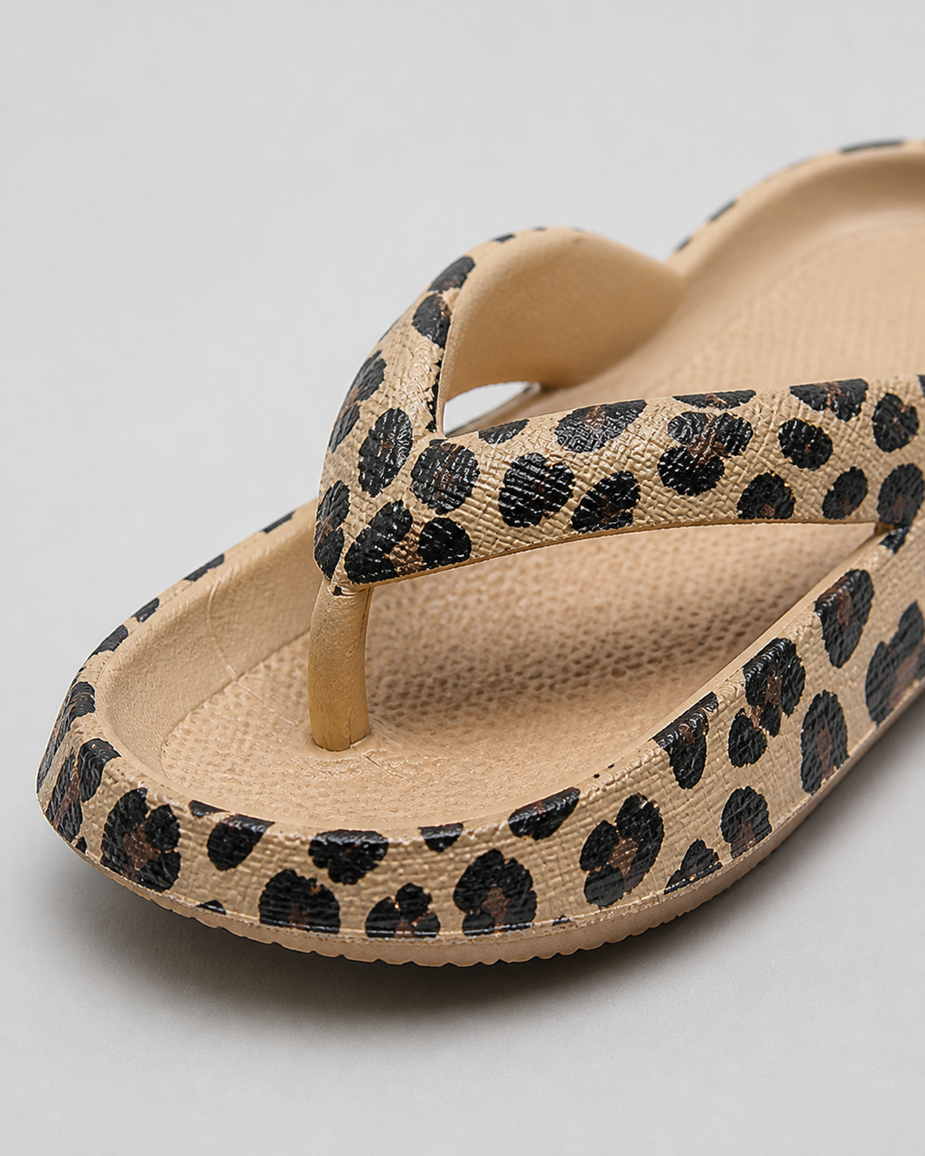 Marsa Criss-Cross Thong Sandals | Women's Cushioned Foam Sandals — Khaki Leopard — macro