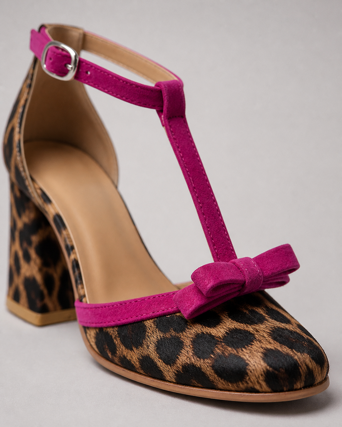 Leontina Leopard T-Strap Sandals | Women's Heeled Summer Sandals — Khaki — macro