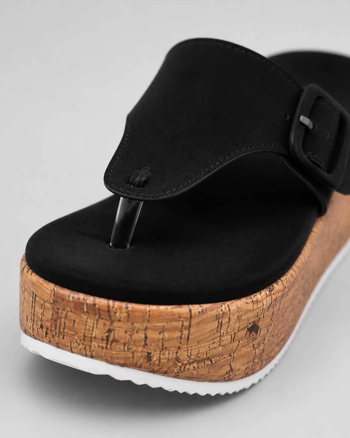 Cork Wedge Thong Sandals | Women's Buckle Platform Sandals — Black — macro