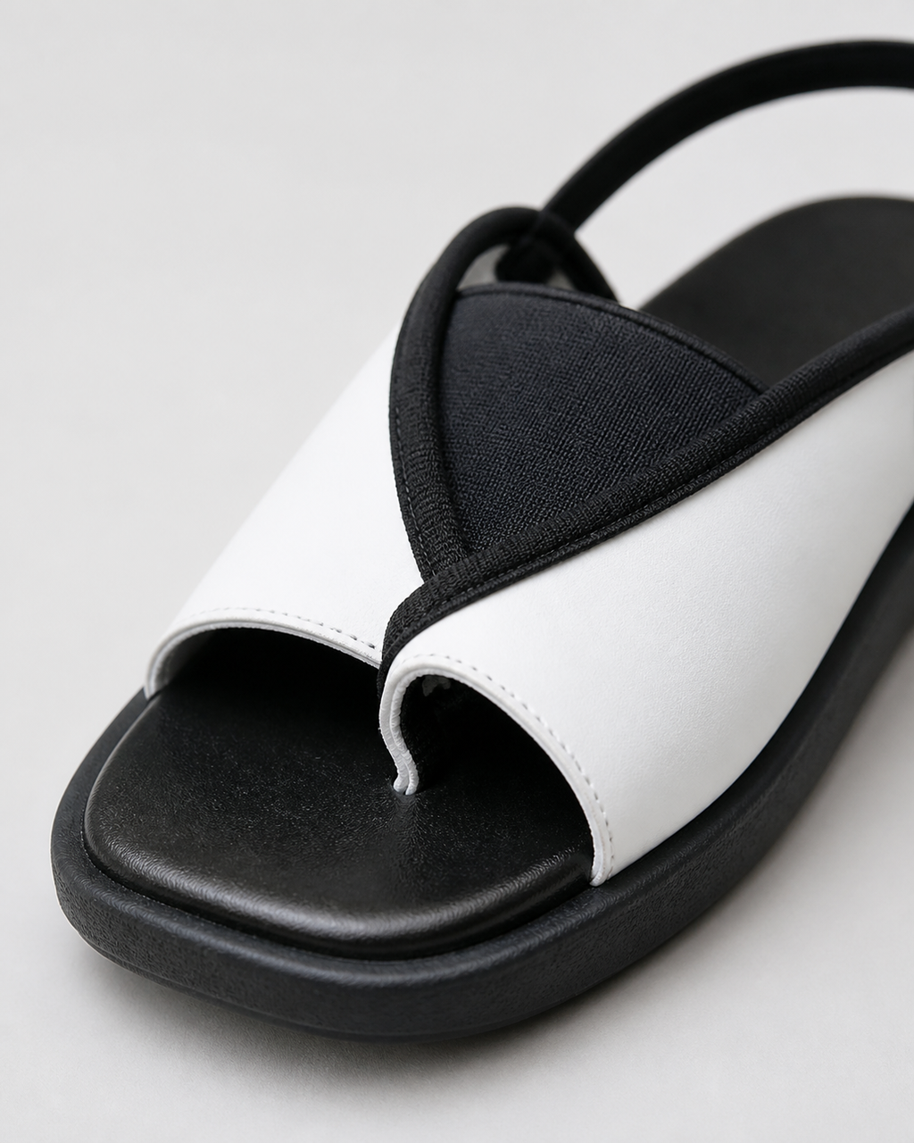 Zola Colourblock Slingback Sandals | Women's Square-Toe Flat Sandals — White — macro