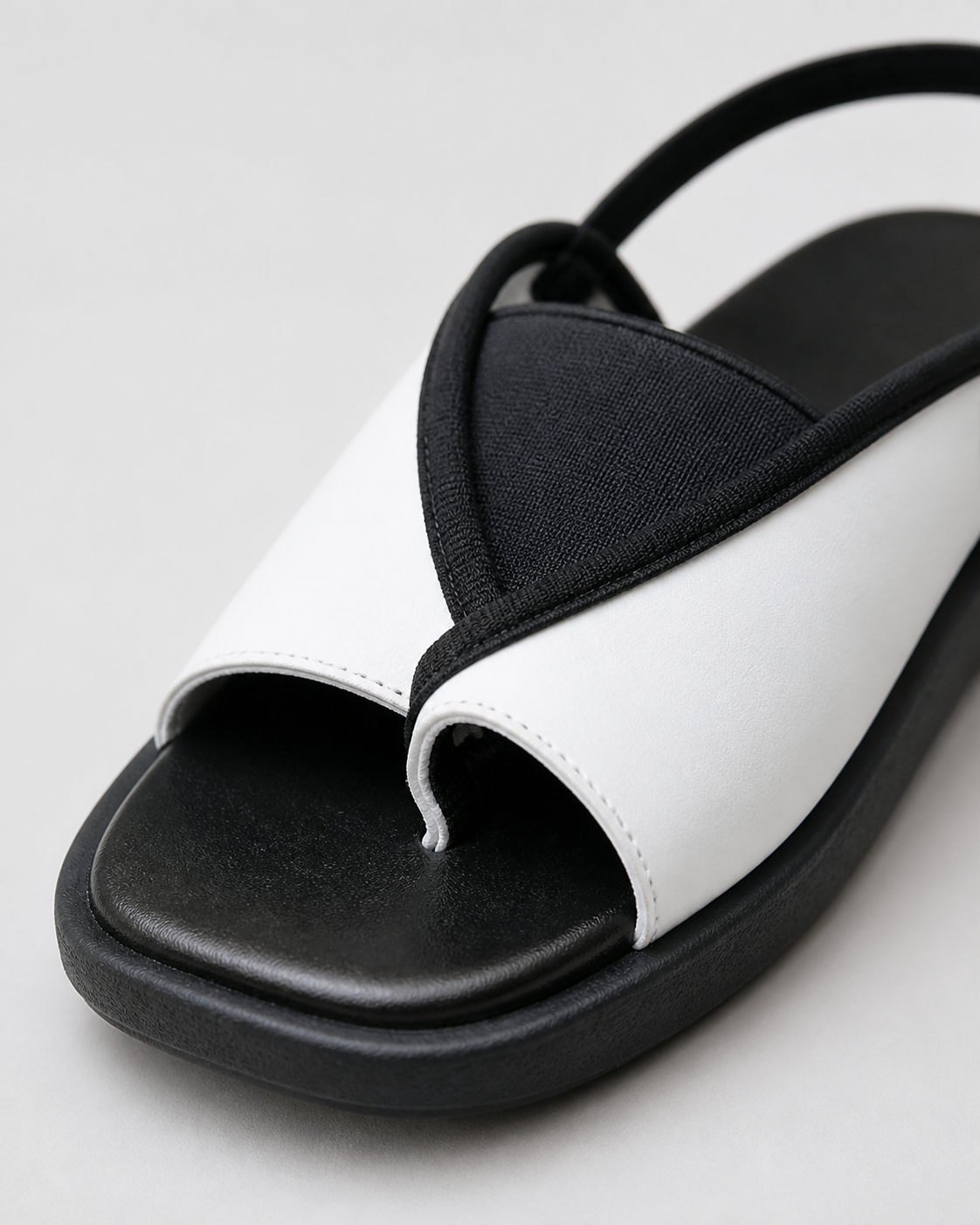 Zola Colourblock Slingback Sandals | Women's Square-Toe Flat Sandals — White — macro