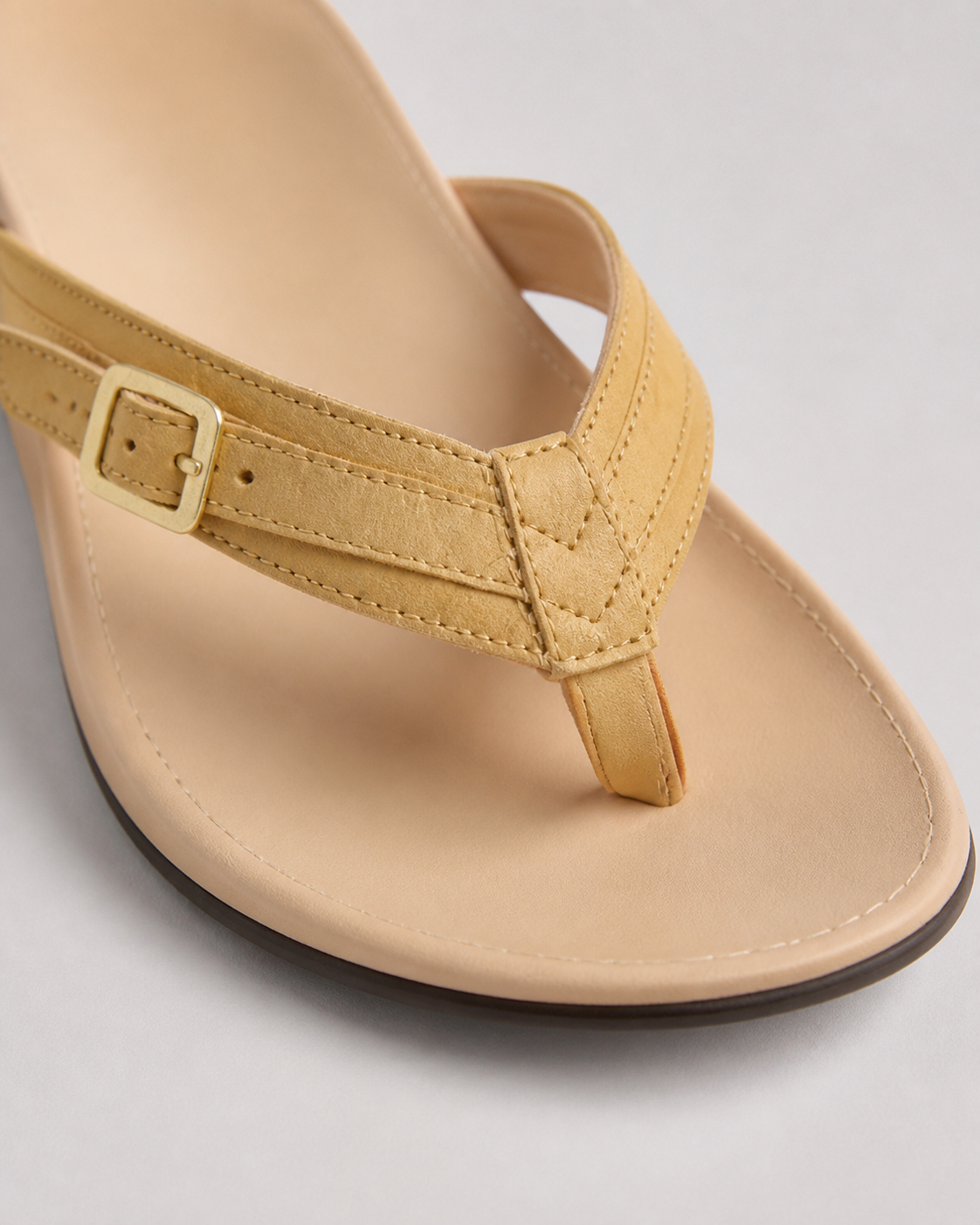 Lani Everyday Thong Sandals | Women's Flat Summer Sandals — Yellow — macro