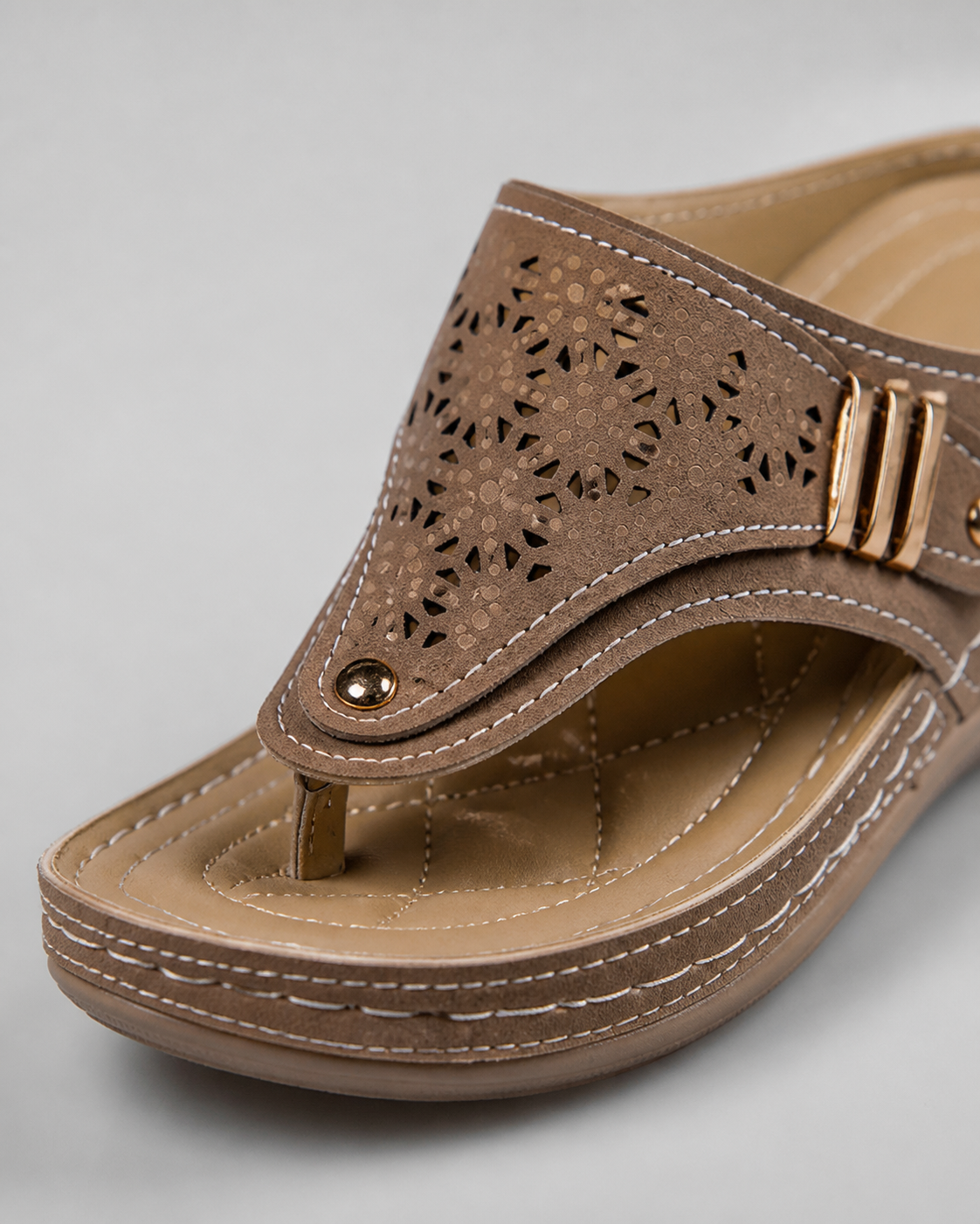 Xaria Beaded Wedge Sandals | Women's Toe-Post Platform Sandals — Brown — macro