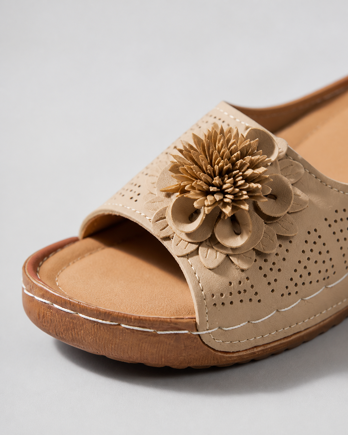 Flora Floral Wedge Sandals | Women's Slip-On Comfort Sandals — Khaki — macro
