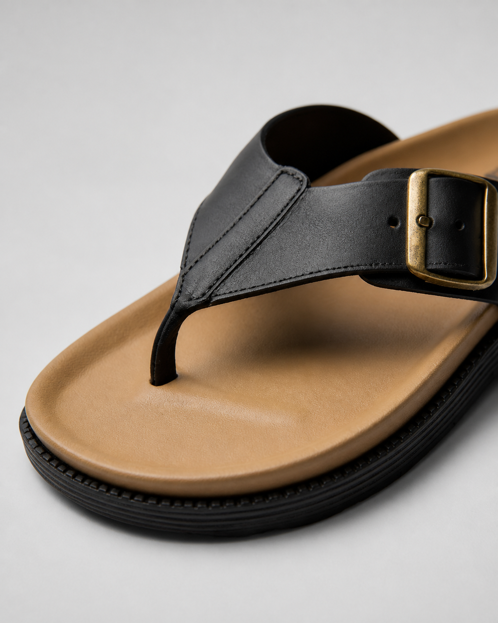 Veylor Toe-Post Thong Sandals | Women's Flat Leather-Look Sandals — Black — macro