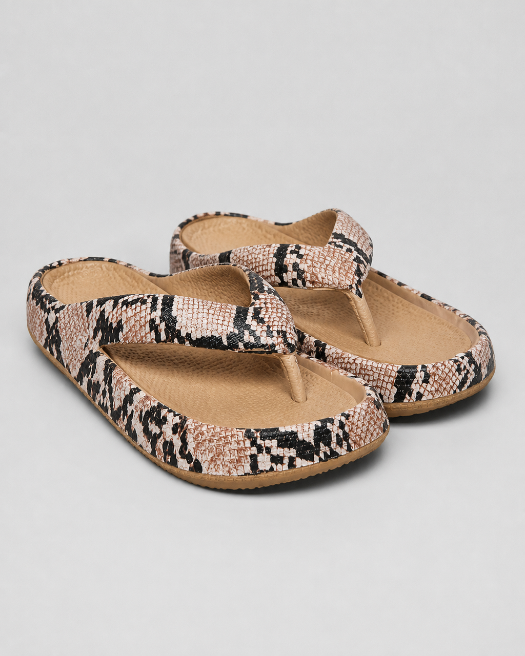 Marsa Criss-Cross Thong Sandals | Women's Cushioned Foam Sandals — Black/White — hero
