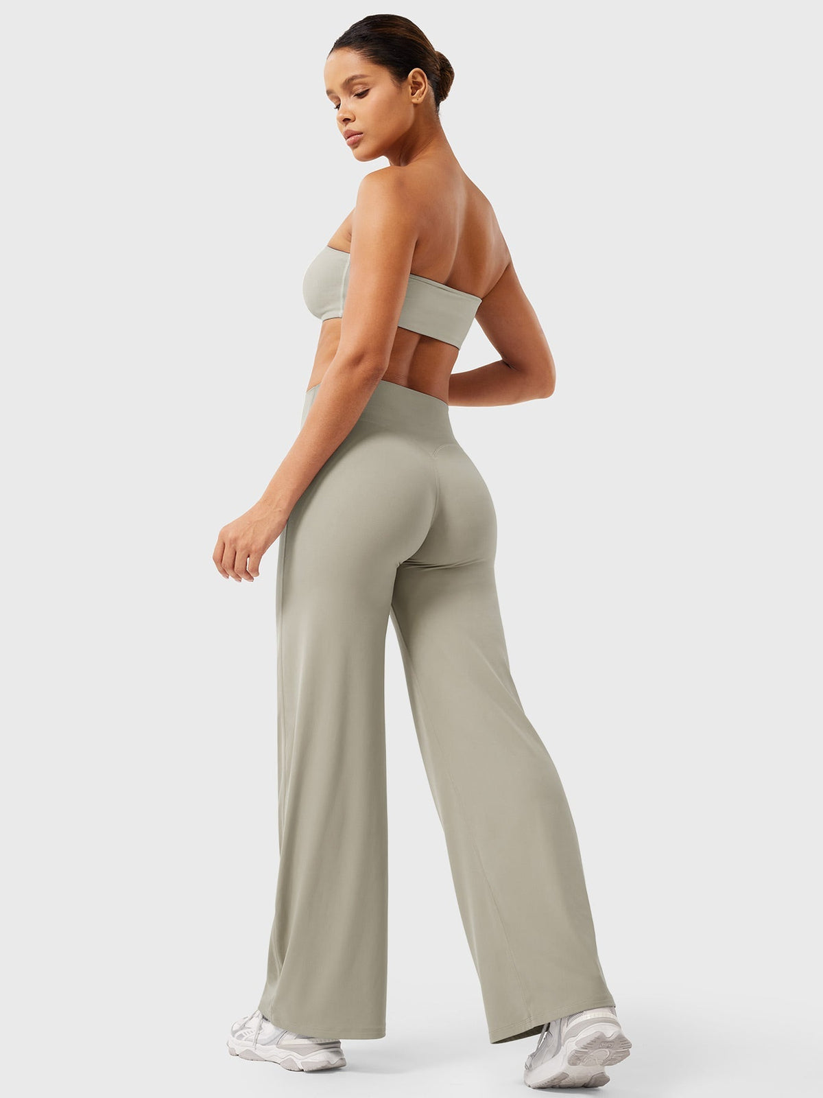 Mae high-rise seamed wide-leg flared pants